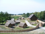Zachęcamy do zapoznania się z działalnością edukacyjną Rezerwatu archeologicznego w Gieczu